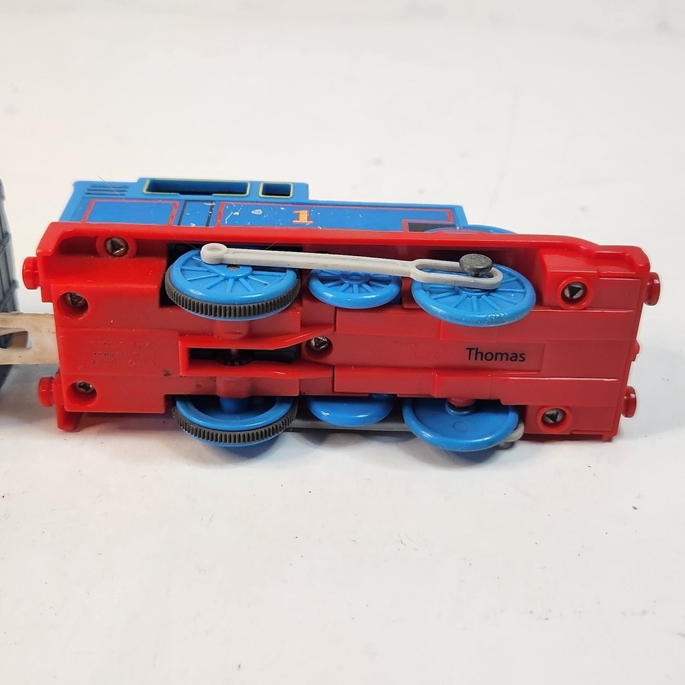 Thomas The Train Trackmaster Motorized Engine Cargo Car 2009 Mattel Works PVC - Picture 8 of 10